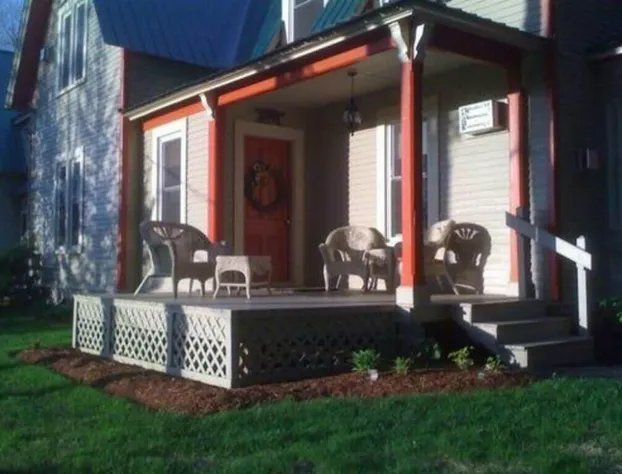 Red Elephant Inn Bed And Breakfast hotel detail image 4