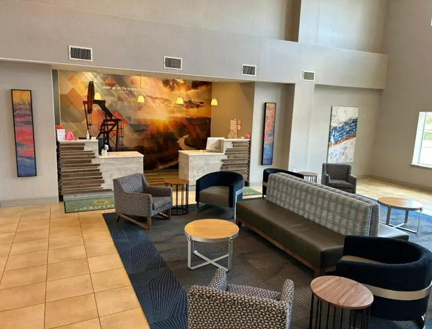 La Quinta Inn & Suites by Wyndham Longview North hotel detail image 1