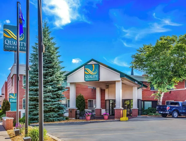 Quality Inn & Suites Green Bay Downtown hotel detail image 1