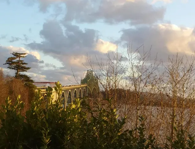 Bay Bridge Motel hotel detail image 1