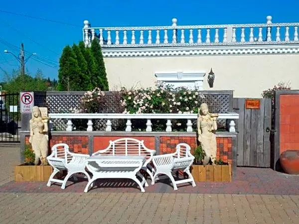 dover garden suites hotel detail image 1