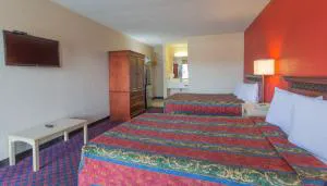 Studios and Suites 4 Less Battlefield Blvd hotel detail image 4