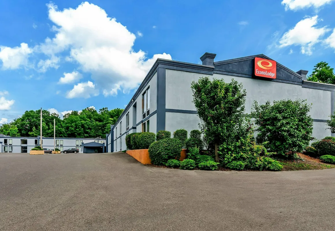 Econo Lodge Mt. Hope - Beckley hotel hero