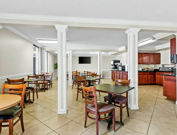 Econo Lodge Mt Hope - Beckley North hotel detail image 3