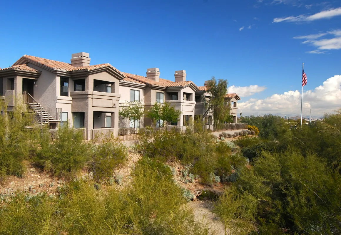 Raintree at Phoenix South Mountain Preserve hotel hero