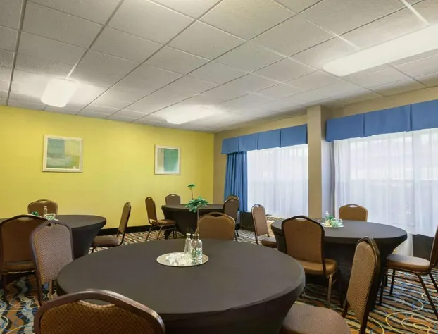 Hampton Inn Birmingham/Trussville hotel detail image 3