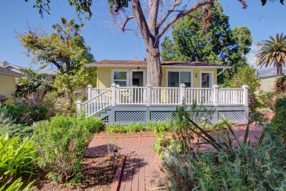 Secret Garden Inn and Cottages hotel hero