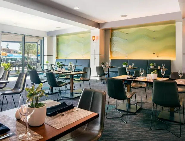 Renaissance Walnut Creek Hotel hotel detail image 3