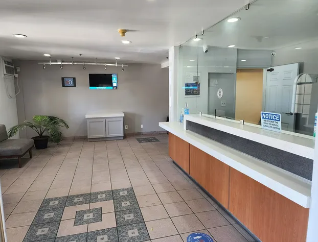 Motel 6 Barstow, CA – I15 and Lenwood Road hotel detail image 3