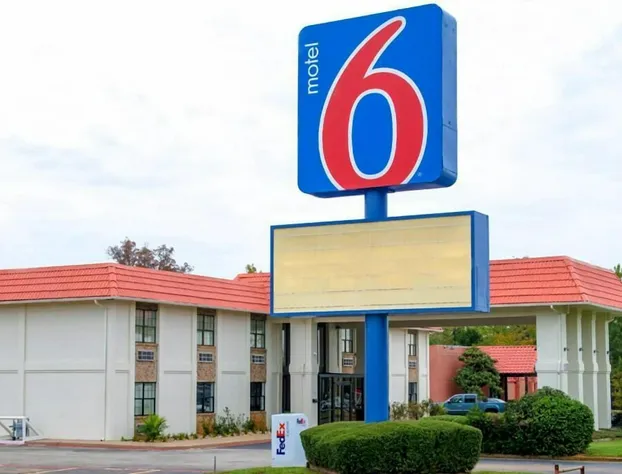 Motel 6 Palestine, TX hotel detail image 1