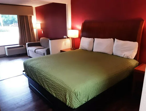 Econo Lodge Inn & Suites Griffin North hotel detail image 3