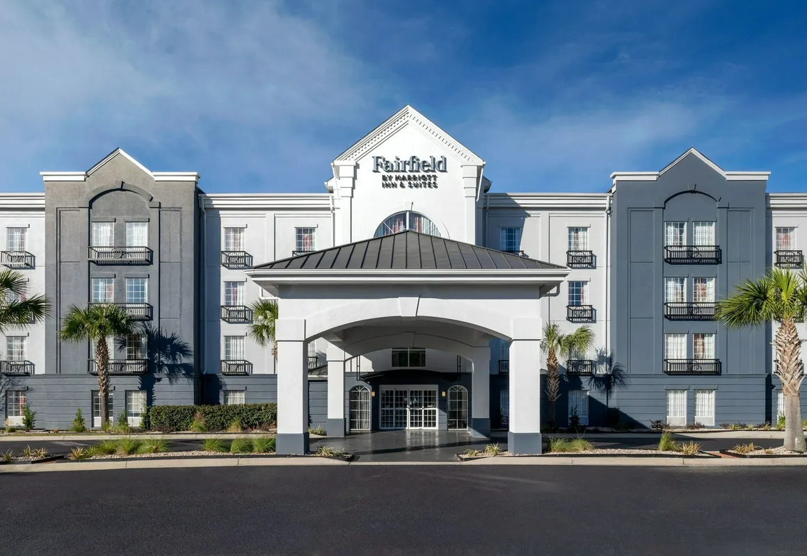 Fairfield Inn & Suites Charleston North/Ashley Phosphate hotel hero