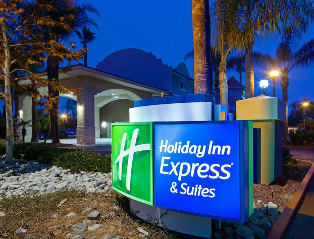 Holiday Inn Express Hotel & Suites San Diego-Escondido by IHG hotel detail image 1