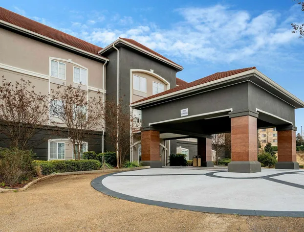 La Quinta Inn & Suites by Wyndham Vicksburg hotel detail image 2