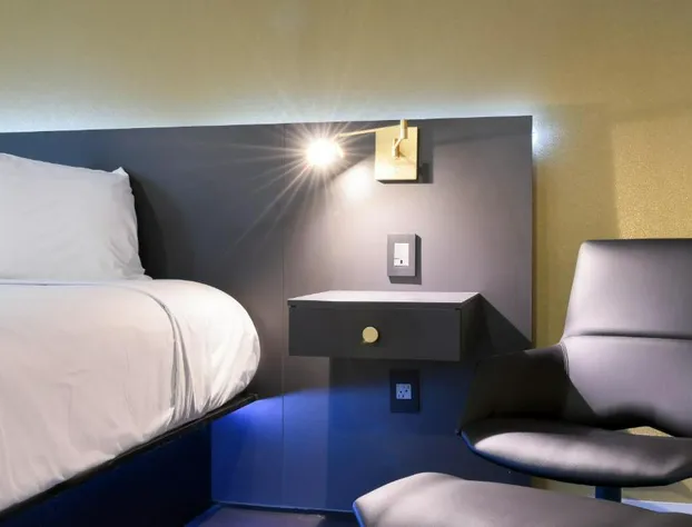 Glen Capri Inn & Suites - Burbank Universal hotel detail image 2