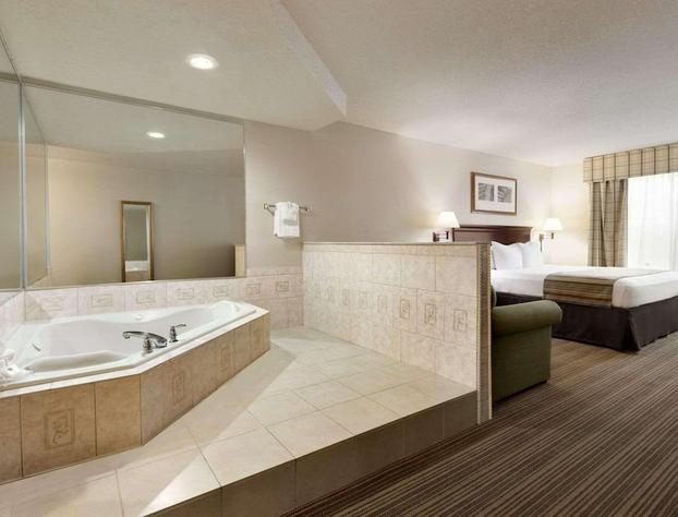 Country Inn & Suites by Radisson, Kingsland, GA hotel detail image 2