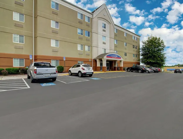 Candlewood Suites Winchester by IHG hotel detail image 4