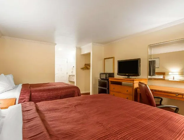 Quality Inn And Suites Gilroy hotel detail image 4