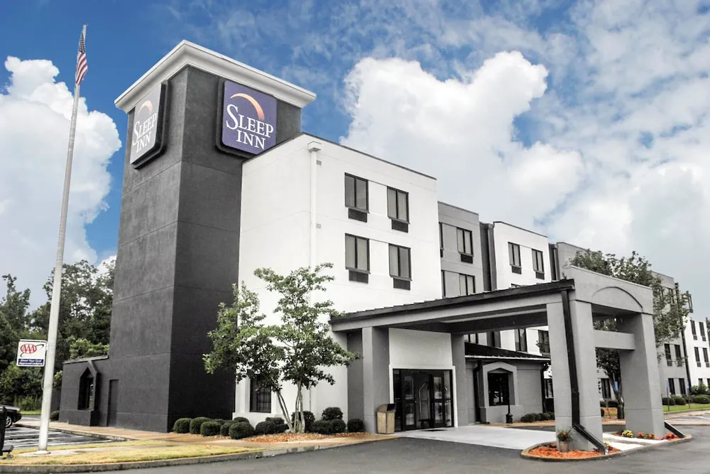 Travelodge by Wyndham Flowood hotel hero