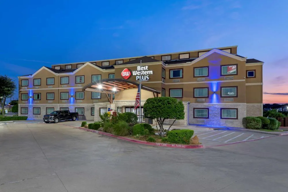 Best Western Plus Arlington North Hotel & Suites hotel hero