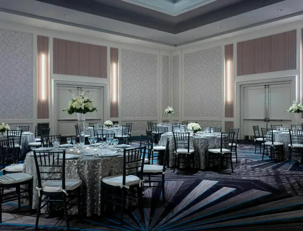 Crystal Gateway Marriott hotel detail image 2