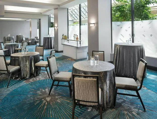 Crystal Gateway Marriott hotel detail image 3