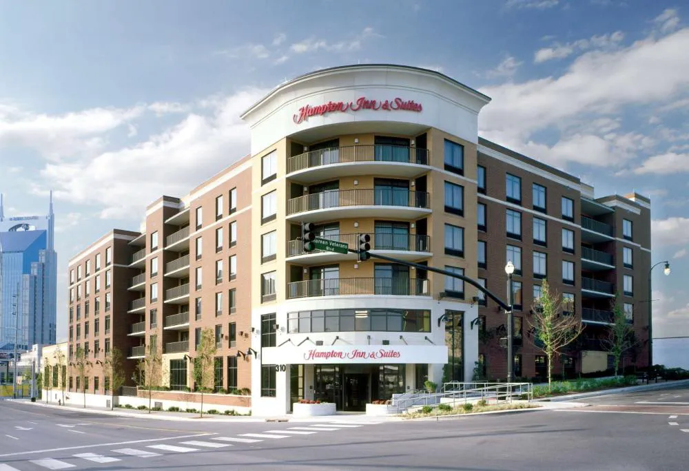 Hampton Inn & Suites Nashville Downtown hotel hero