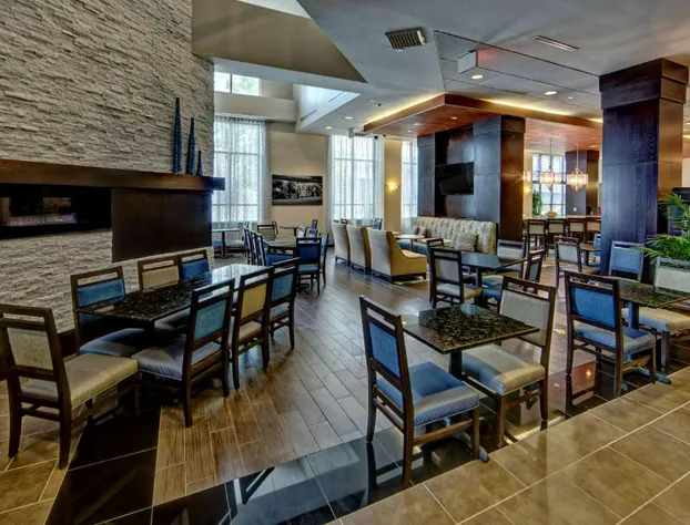 Hampton Inn & Suites Nashville Downtown hotel detail image 3