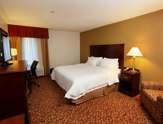 Hampton Inn & Suites Charlottesville-At the University hotel detail image 4