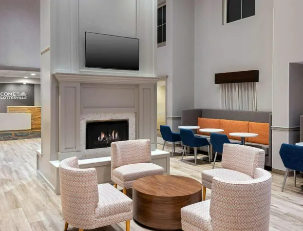 Hampton Inn & Suites Charlottesville-At the University hotel detail image 3