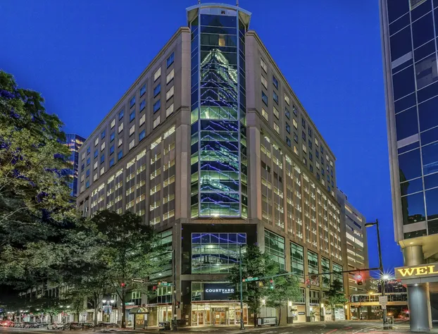 Courtyard by Marriott Charlotte City Center hotel detail image 1