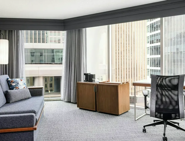 Courtyard by Marriott Charlotte City Center hotel detail image 4