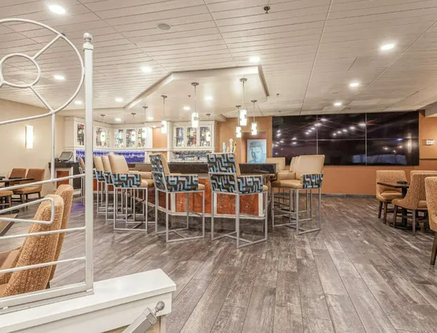 DoubleTree by Hilton Hotel Memphis hotel detail image 4