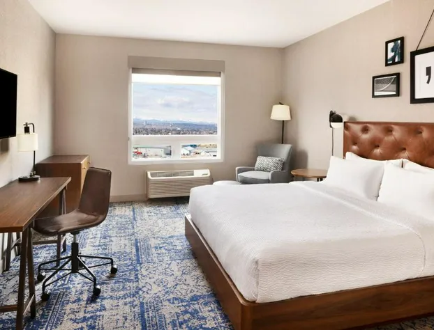 Four Points by Sheraton Calgary Airport hotel detail image 3