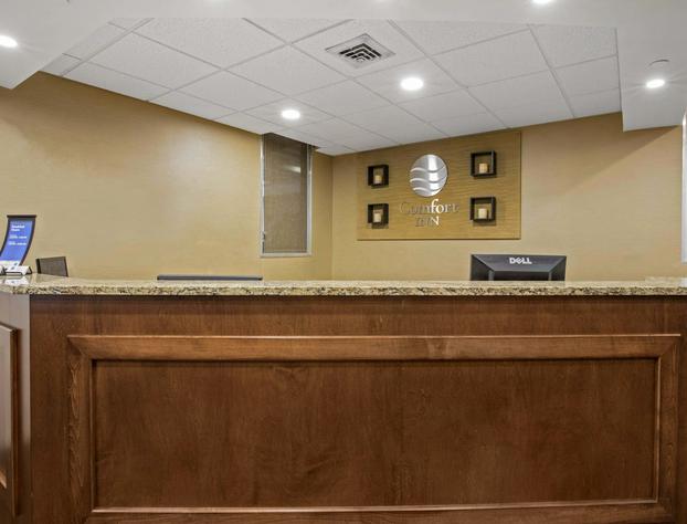 Comfort Inn Memphis Downtown hotel detail image 3