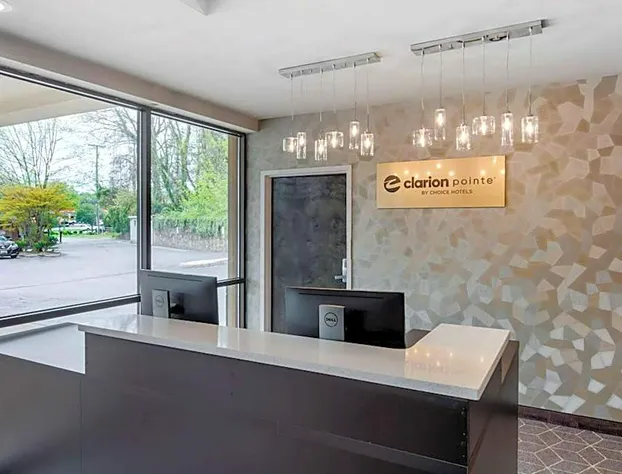 Clarion Pointe Charlottesville hotel detail image 2