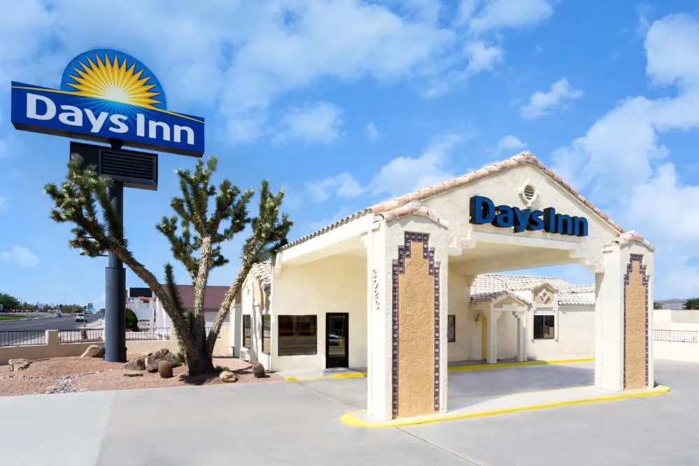 Days Inn by Wyndham Kingman West hotel hero