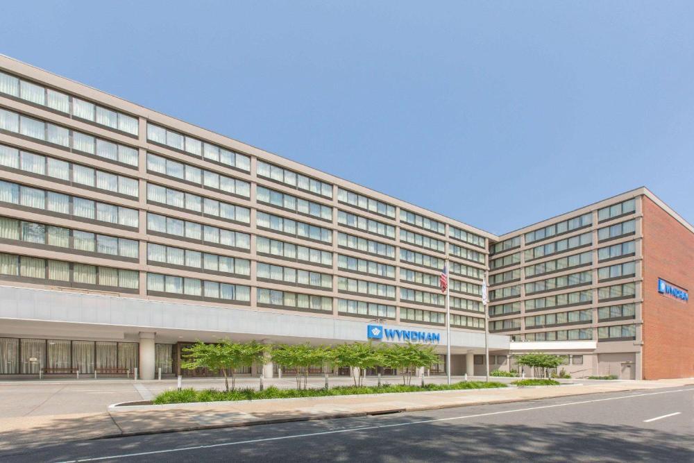 Wyndham Philadelphia Historic District hotel hero