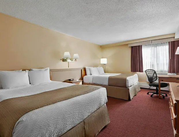 Quality Inn & Suites hotel detail image 3