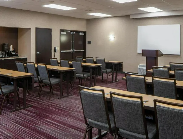 Courtyard by Marriott Nashville Airport hotel detail image 4