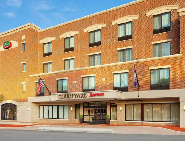 Courtyard by Marriott Fredericksburg Historic District hotel detail image 2