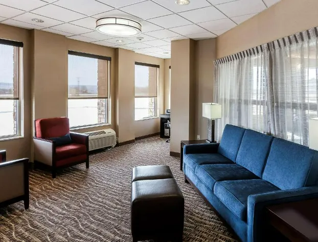 Comfort Inn & Suites Near University of Wyoming hotel detail image 3