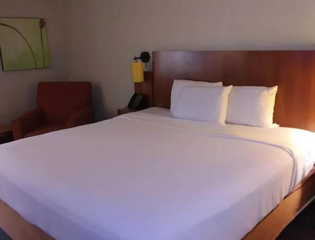 Travelodge by Wyndham Columbus State University hotel detail image 2