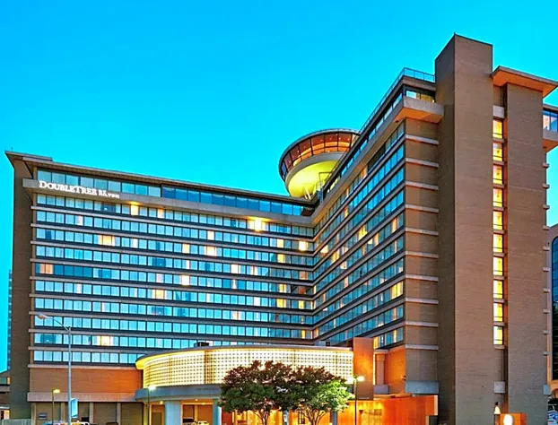 DoubleTree by Hilton Washington DC - Crystal City hotel detail image 2