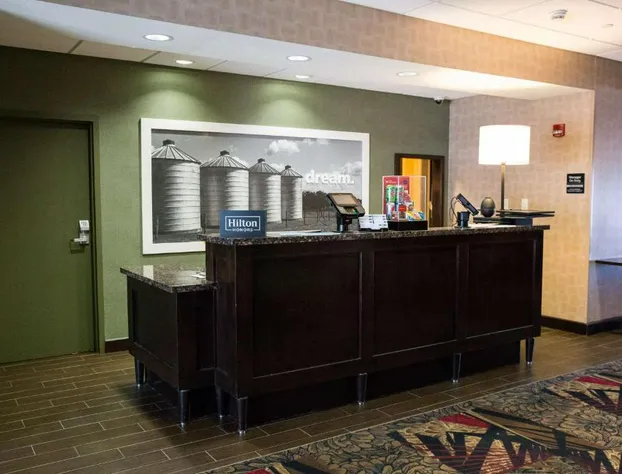 Hampton Inn & Suites Bismarck Northwest hotel detail image 3