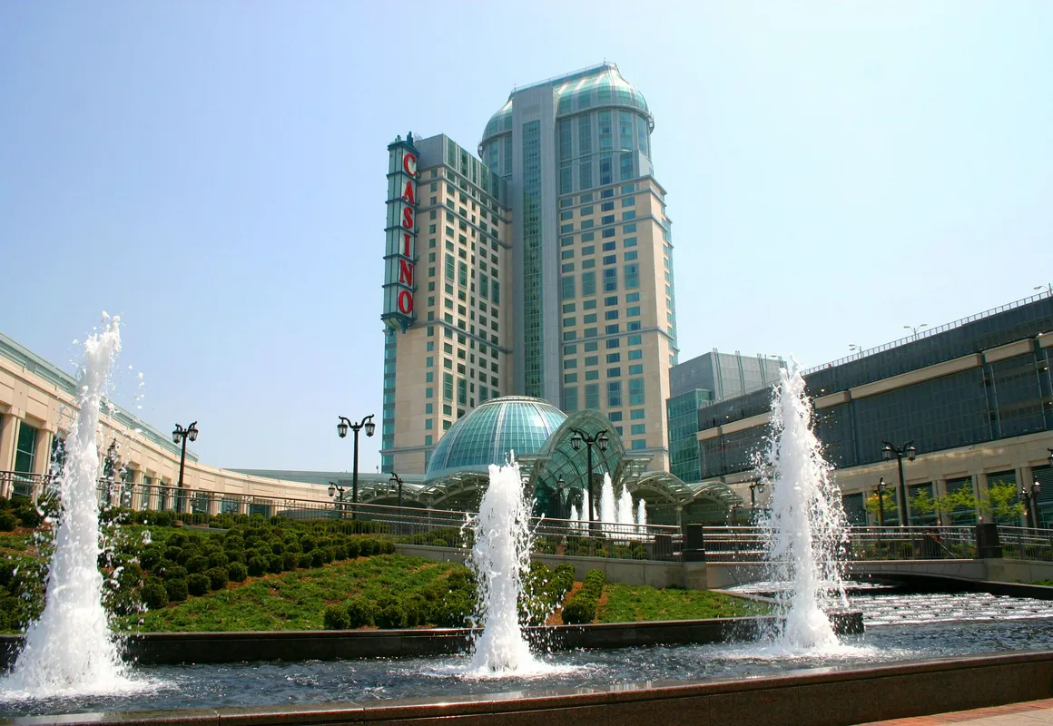 Wyndham Grand Fallsview Hotel hotel hero