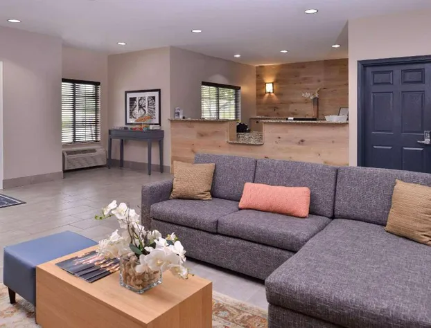 Country Inn & Suites by Radisson, Omaha Airport, IA hotel detail image 3