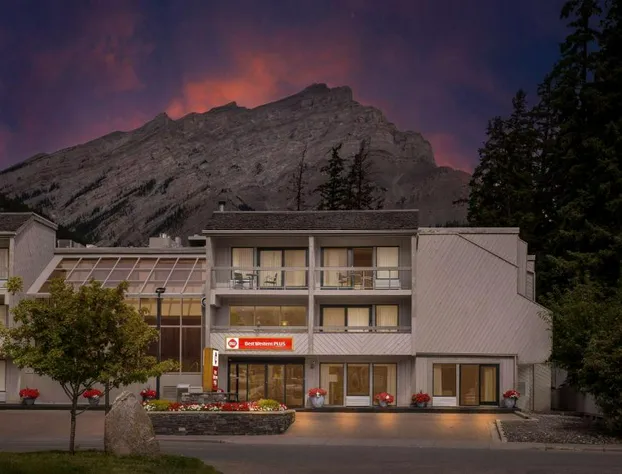 Best Western Plus Banff International Lodge hotel detail image 1