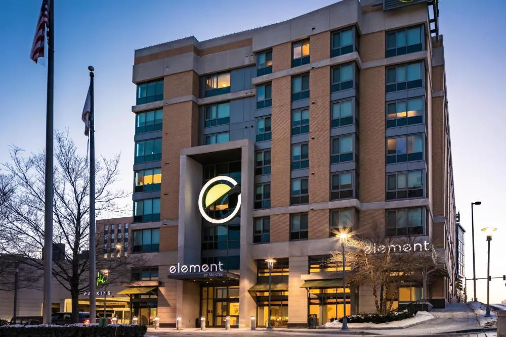 Element Omaha Midtown Crossing hotel hero