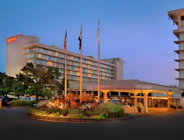 Marriott St. Louis Airport hotel detail image 1